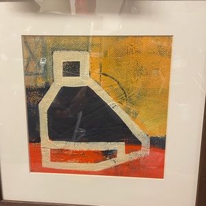 2 modern framed pictures. 20.5 x 20.5